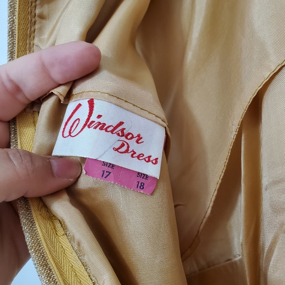 Vintage Gold Sleeveless Dress w/ Pleated Skirt - Picture 7 of 9